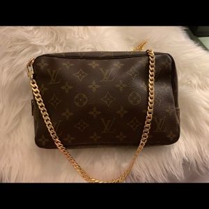 Louis Vuitton Trousse 23 crossbody